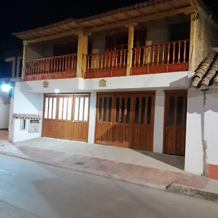 Alojamiento De Vivienda El Balcon Iza Exterior photo